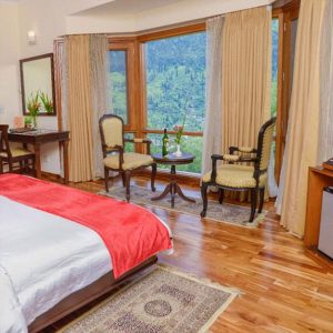 Pamper Yourself by Staying in a Covid Safe Resorts in Manali