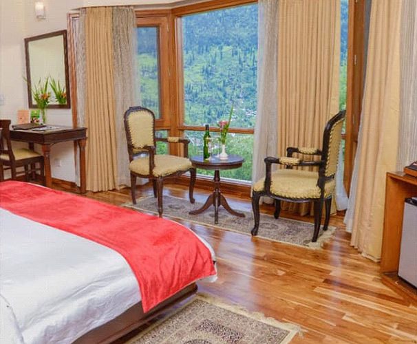 Pamper Yourself by Staying in a Covid Safe Resorts in Manali