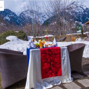 Romantic Season at the Breath Taking Honeymoon Resorts in Manali