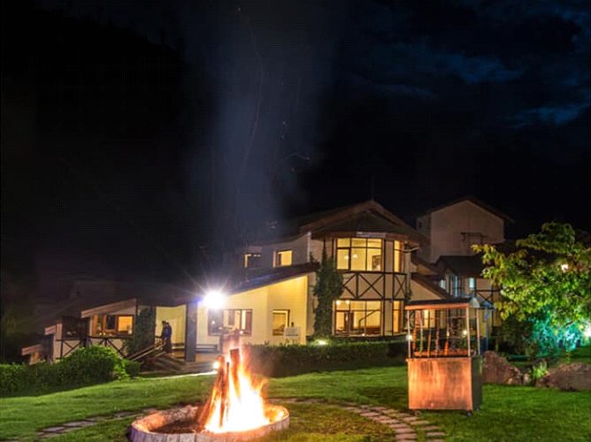 Stay in Luxury Resort in Manali at Affordable Charges Stay in Luxury Resort in Manali at Affordable Charges
