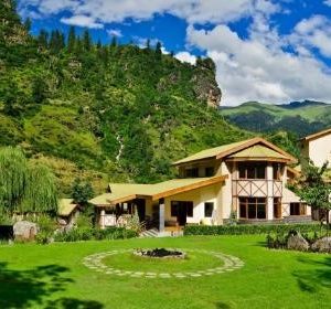 Solang Valley Your Gateway to Thrills and Tranquility Near Atal Rohtang Tunnel