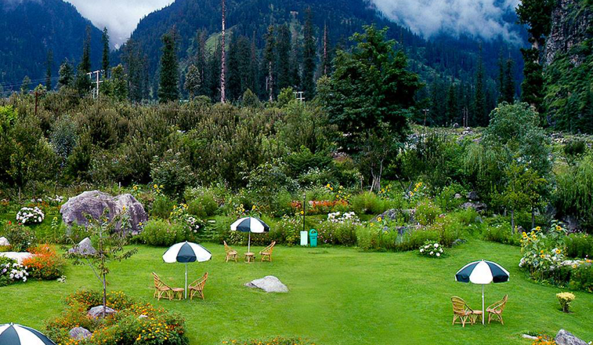 Family-Friendly Fun: Top Resorts near Atal Rohtang Tunnel for Memorable Getaways Family-Friendly Fun: Top Resorts near Atal Rohtang Tunnel for Memorable Getaways