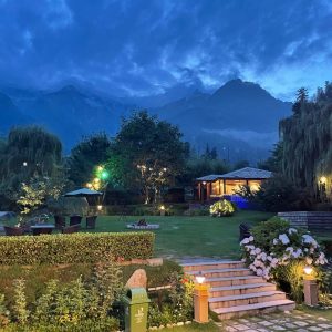 Why Solang Valley Is the Best Resort in Manali for a Peaceful Escape